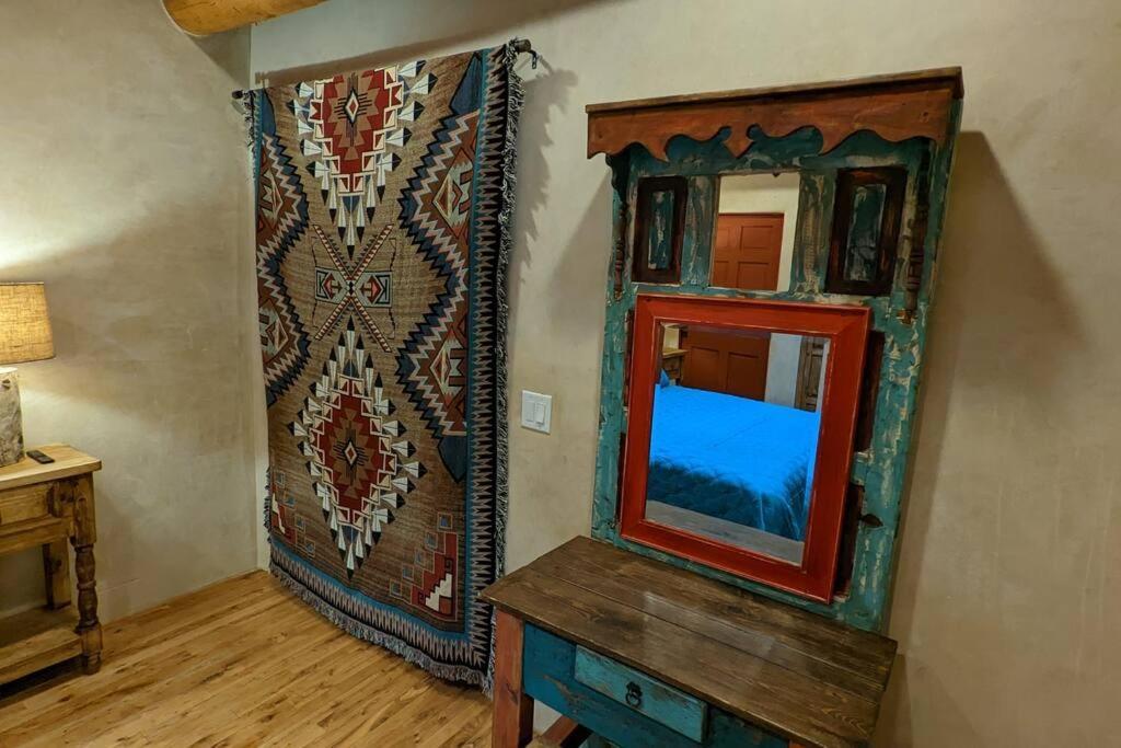 Magical Santa Fe Stay, Minutes From Town Square, Sleeps 4, Includes Free Parking And Outdoor Hot Tub! Экстерьер фото